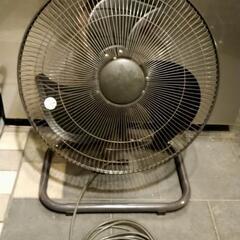 レトロな工場扇