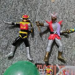 ヒーロー ガチャガチャ５種類の画像