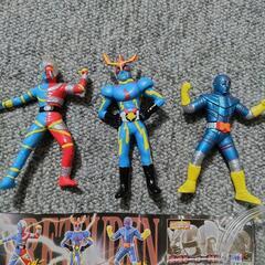ヒーロー ガチャガチャ５種類の画像
