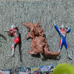 ウルトラマンダイナ全７種の画像