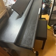 電子ピアノ　黒の画像