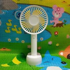 ミニ扇風機 ハンディ扇風機 スタンド付き卓上扇風機の画像
