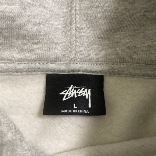 Stussy パーカー シール付き