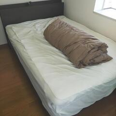 ダブルベッド