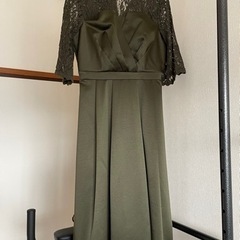 レース切替えビスチェ風フレアイレギュラーへム結婚式ワンピースドレスの画像