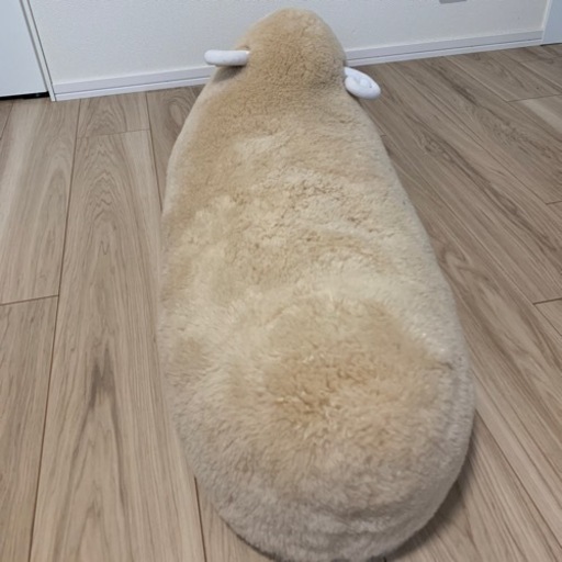 ムートン　メメちゃん　抱き枕　ベージュ