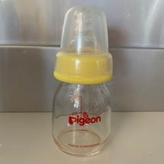 ピジョン　哺乳瓶・ほぼ未使用の画像