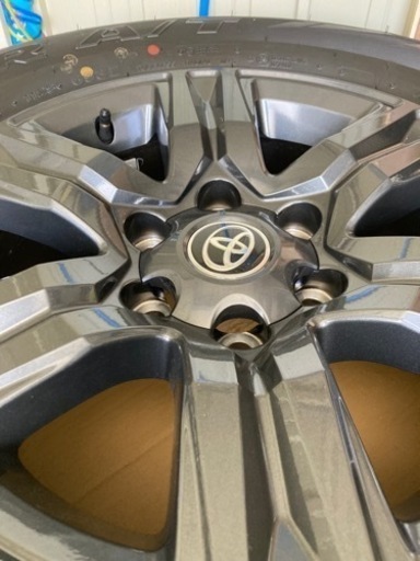 取引決定済  TOYOTA ハイラックス 新品未使用純正タイヤホイール