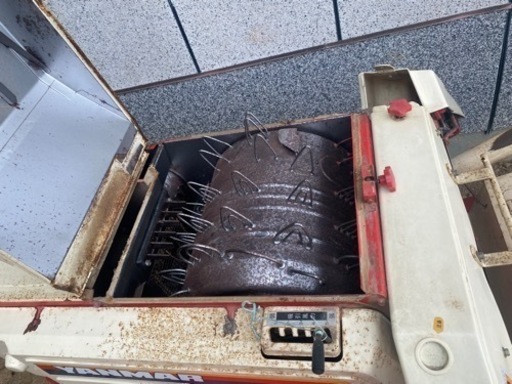 ヤンマー  自動脱穀機　PKG700