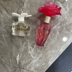(お譲り先決定) MARC JACOBS 香水 DAISY OH...