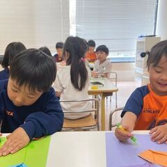 英語・スペイン語と運動の両立できる幼稚園の画像