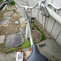 【交渉中】ナショナル製電動自転車　バッテリーの鍵紛失　古いタイプですが、比較的よい状態の画像
