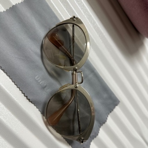 Miumiuサングラス