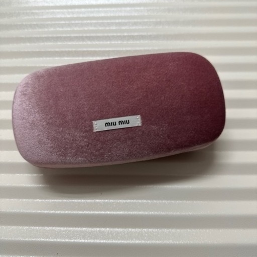 Miumiuサングラス