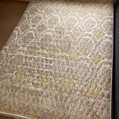 ダブル　マットレス　ベットの画像