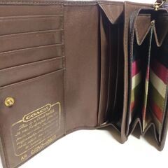 コーチ二つ折り財布の画像