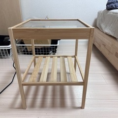 IKEA NESNA テーブルの画像