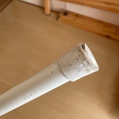 大きなつっぱり竿の画像