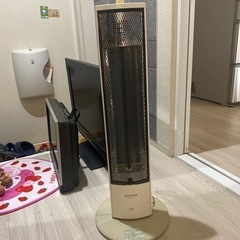 電気ヒーター 遠赤外線ヒーターの画像