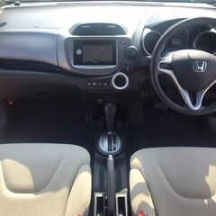 【中古車】★現車確認できます★全国対応★フィット★ﾏﾙｰﾝ★純正ナビ★車検2年付きの画像