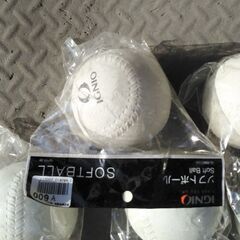 ソフトボール3号球新品未開封の画像