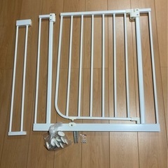 ベビーゲート　美品　日本育児　ベビーズゲート123