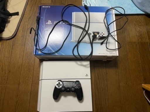 決まりました。プレステ4.プレイステーション4 本体　コントローラー付き