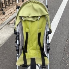 折りたたみ軽量ベビーカー