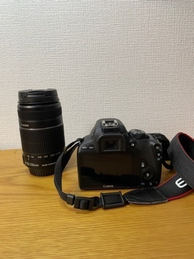 【恵比寿駅付近引取限定：値下げしました】Canonデジタル1眼　カメラ　kiss X7(望遠レンズ付き)
