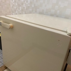 (取引中)ミニ冷蔵庫を売ります