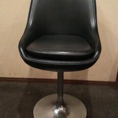 【4/25までの引取限定】カウンターチェアセットの画像