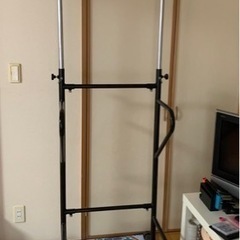 ぶら下がり健康器具　懸垂　筋トレ