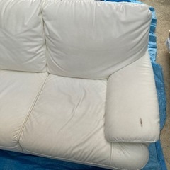 ニトリ　2人掛けソファ　ホワイトの画像