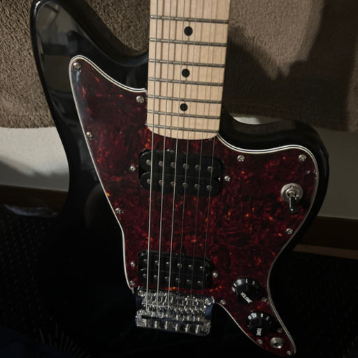 squier by fender jazz master