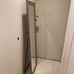 お譲り先が決まりました　姿見　木目調　