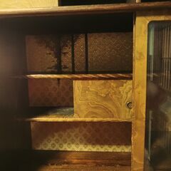 昭和レトロ　茶箪笥　茶ダンス　食器棚　分離可能　積み込み比較的容易です。　お譲りします。の画像