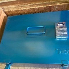 削除前の最終値下げ！工具箱　Lサイズ