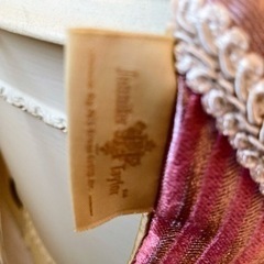 ジェニファーテイラーロレーヌpinkテーブルランナー大きめの画像