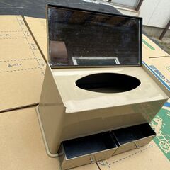 ティッシュボックス　小物入れ　ミラー付きの画像