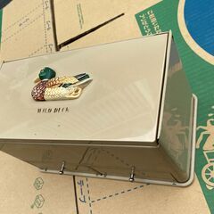 ティッシュボックス　小物入れ　ミラー付きの画像
