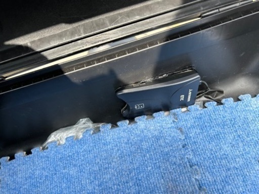 イントルーダー750 今年10月まで車検あり、タイヤ昨年末2本交換とても古い車両ですが、調子良いです。