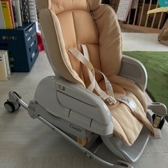 コンビ　手動スウィングベッド　ハイローチェアRU-490の画像