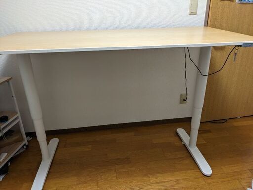 IKEA電動昇降デスク横幅160cm定価10万円