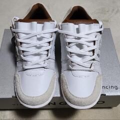 新品　バンクシー　スニーカー