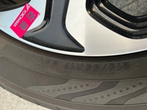 ヨコハマタイヤ　215/55R17
