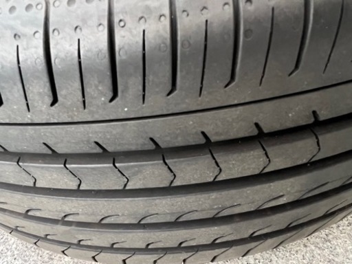 ヨコハマタイヤ　215/55R17