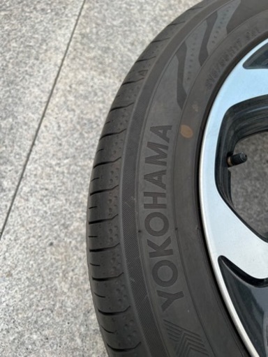ヨコハマタイヤ　215/55R17