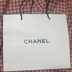 シャネルの箱