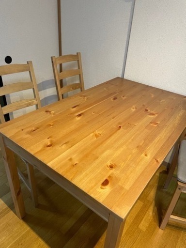 IKEA ダイニングテーブル＋チェア【受け渡し予定】