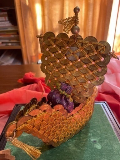 五円玉の宝船です。